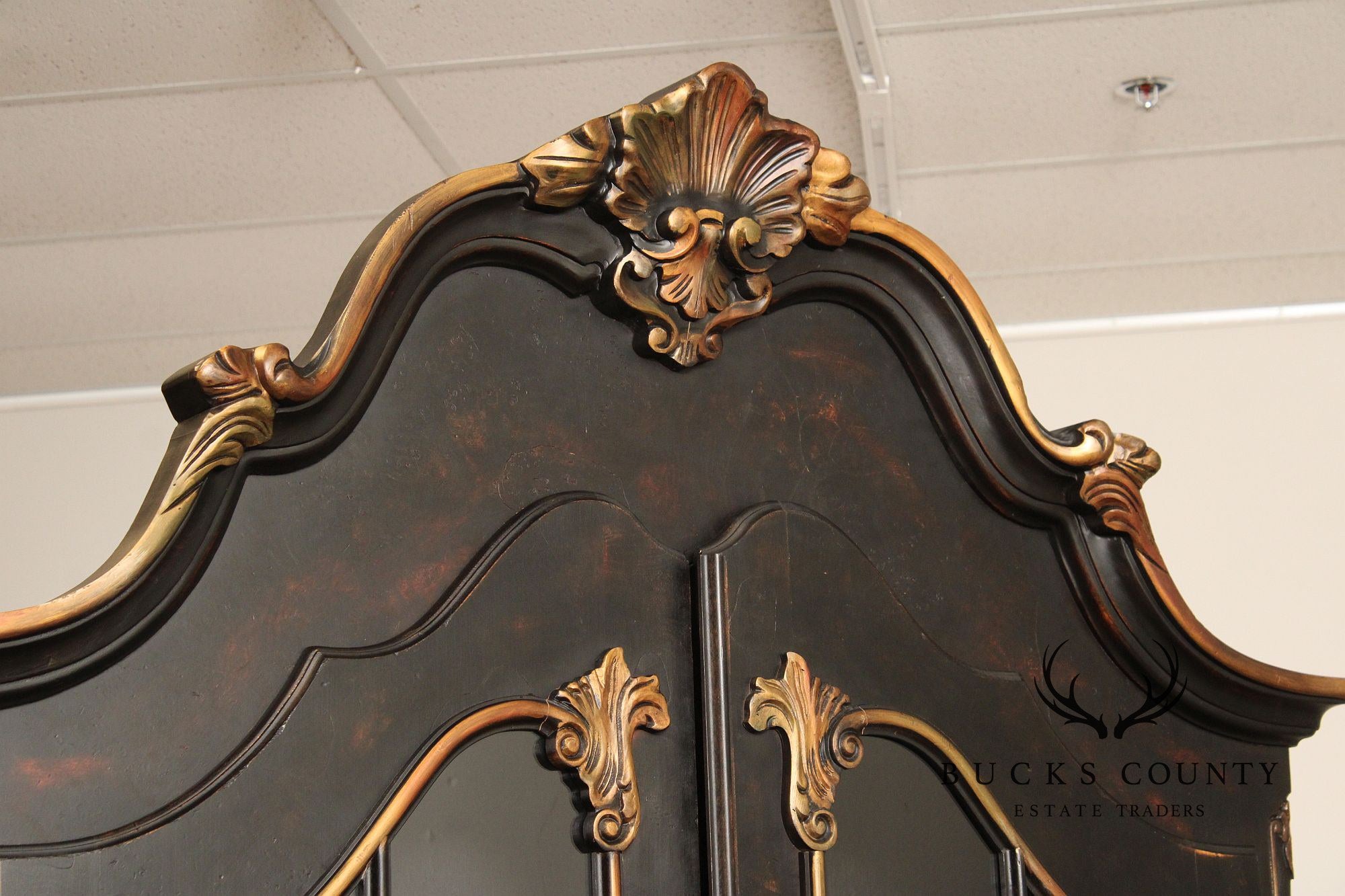 Hekman Italian Rococo Style Bombe Secretary Writing Desk