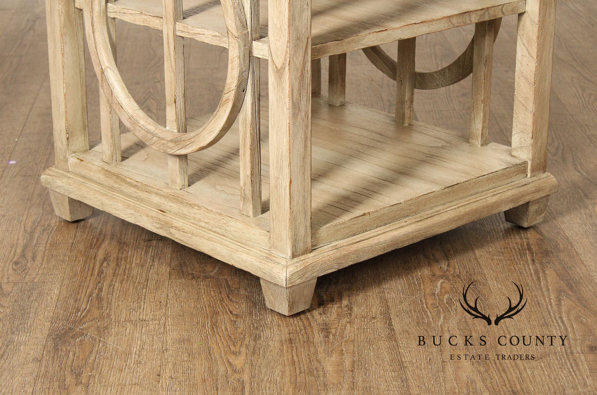 Lexington Furniture Twilight Bay Collection 'Wyatt' Lamp Table