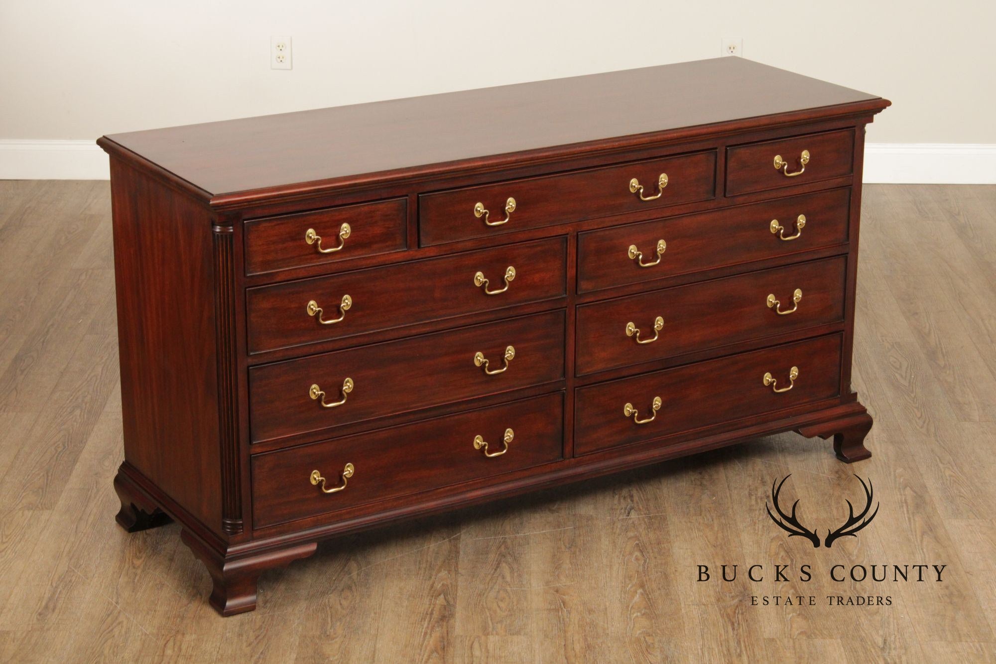 Henkel Harris Chippendale Style Mahogany Nine Drawer Bedroom Dresser