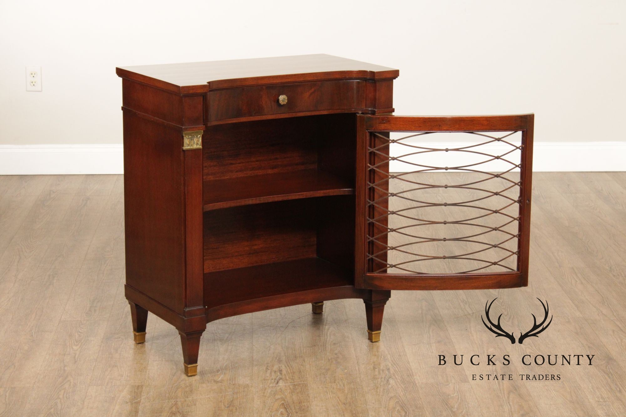 Regency Style Quality Vintage Pair of Mahogany Nightstands With Brass Accents