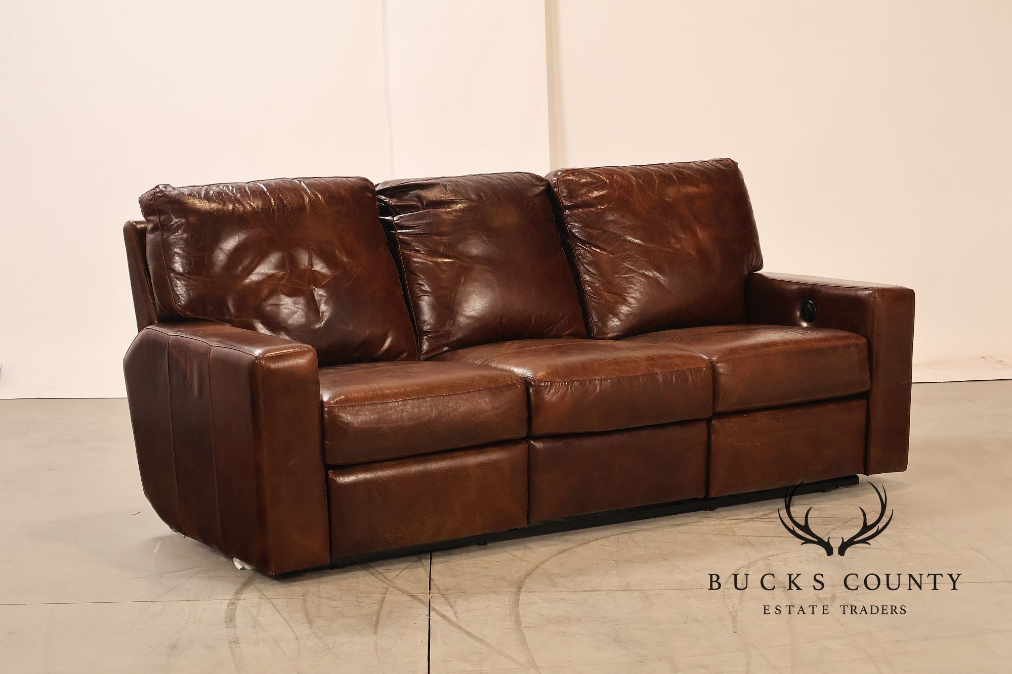 Soft Line Pair of 'Energia' Leather Power Reclining Sofas