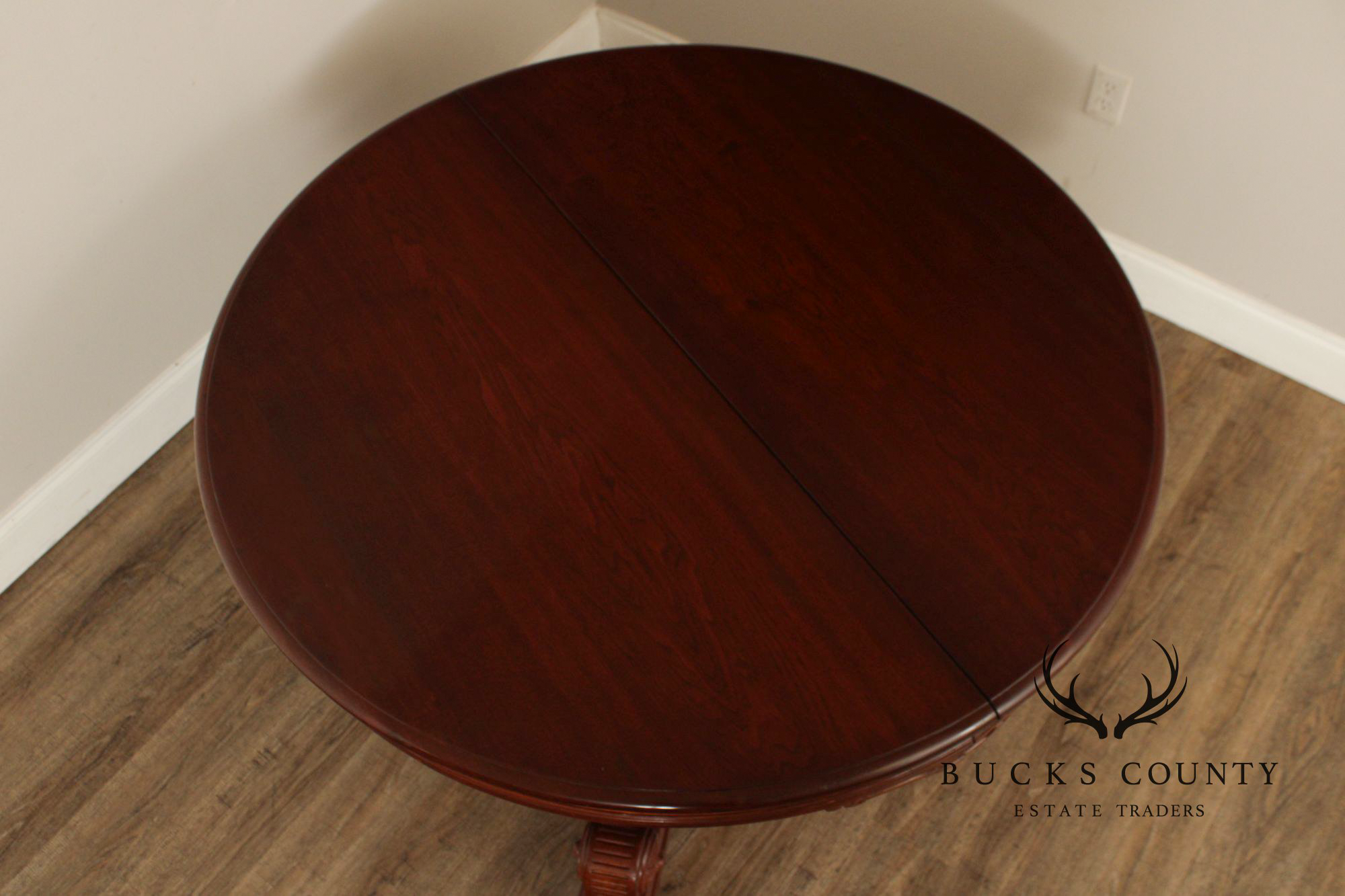 Antique Victorian Eastlake Walnut Expandable Pedestal Dining Table