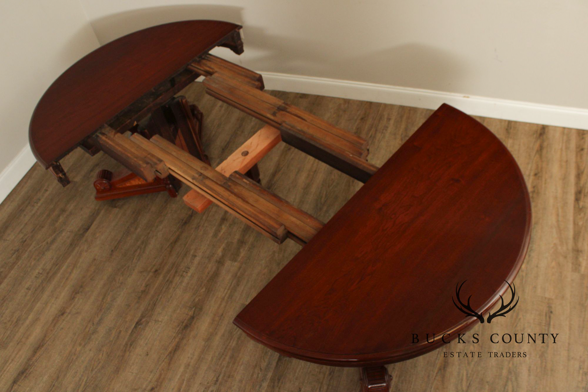 Antique Victorian Eastlake Walnut Expandable Pedestal Dining Table