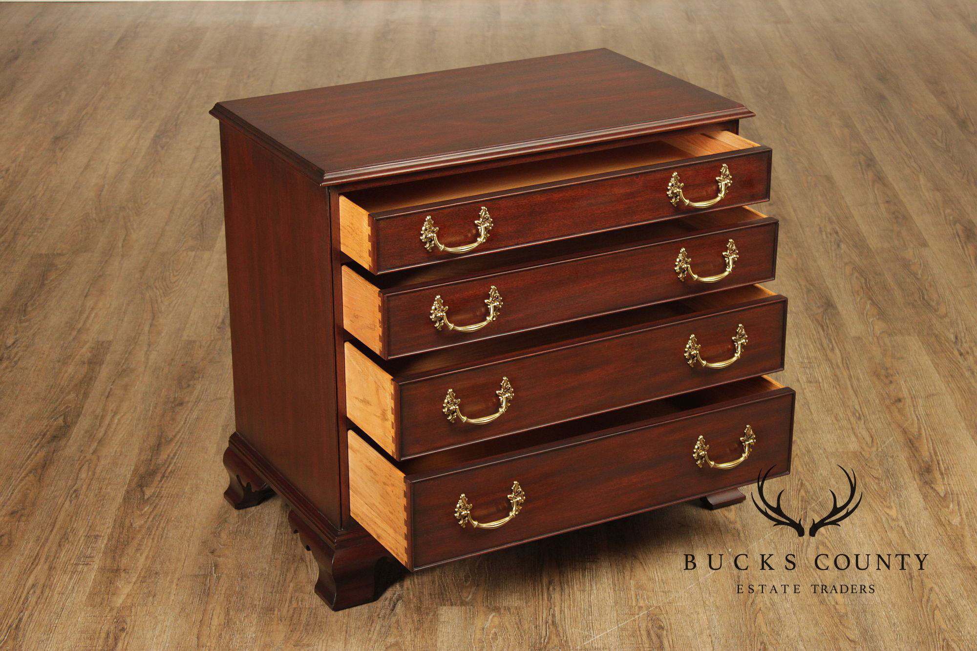 Henkel Harris Georgian Style Pair of Mahogany Nightstands