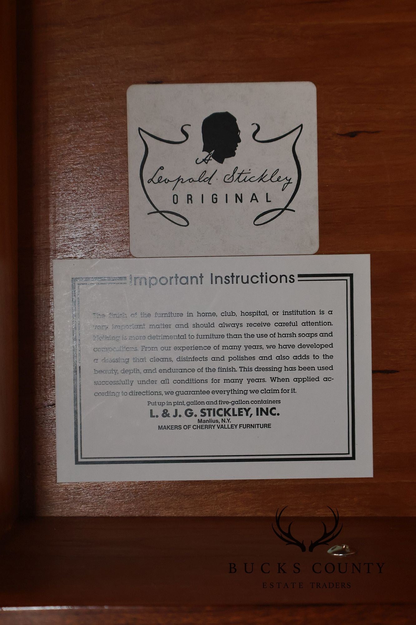 Stickley Traditional Chippendale Style Storage Press