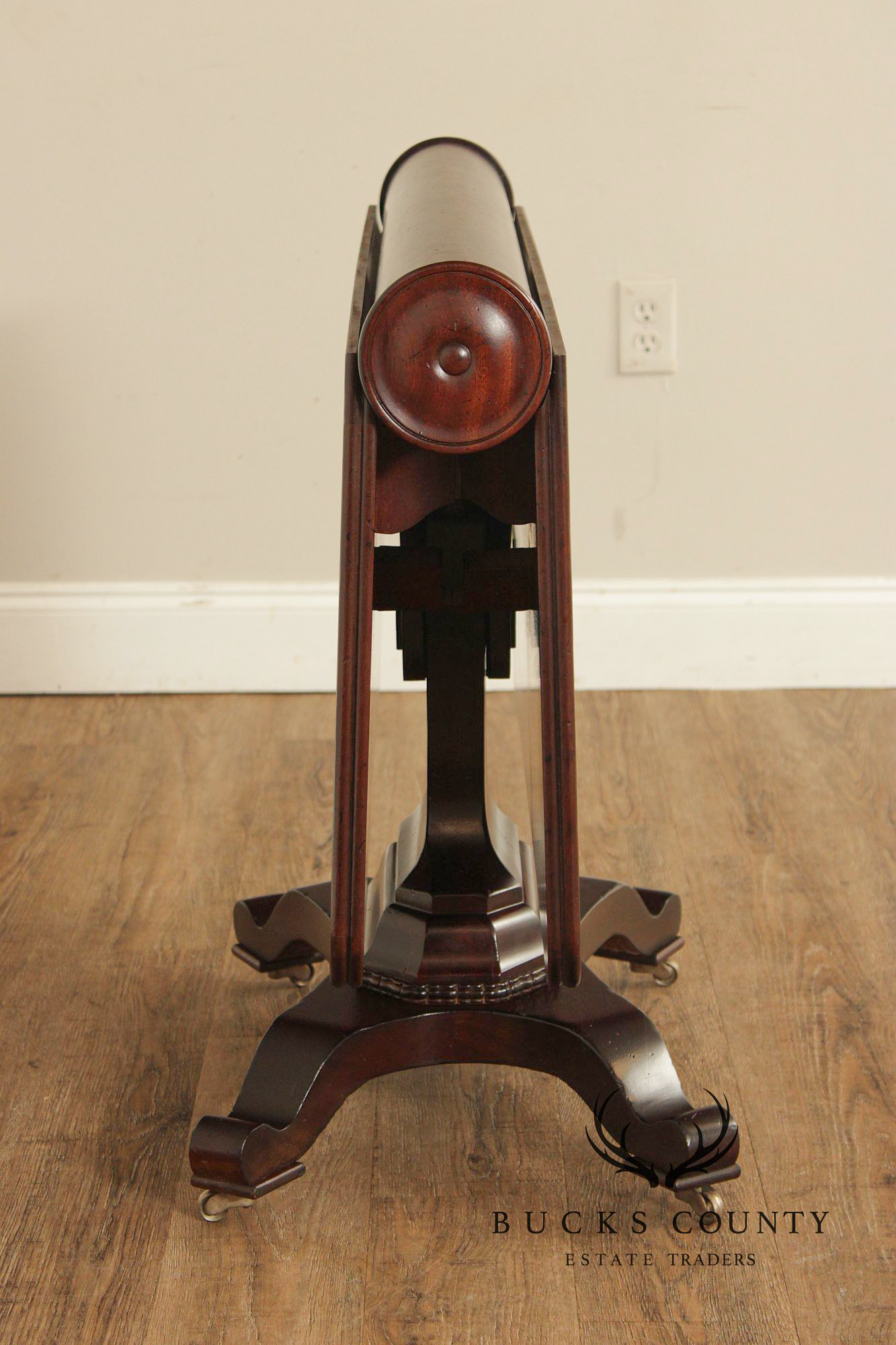 Century Oscar De La Renta Designed Mahogany Drop Leaf Table