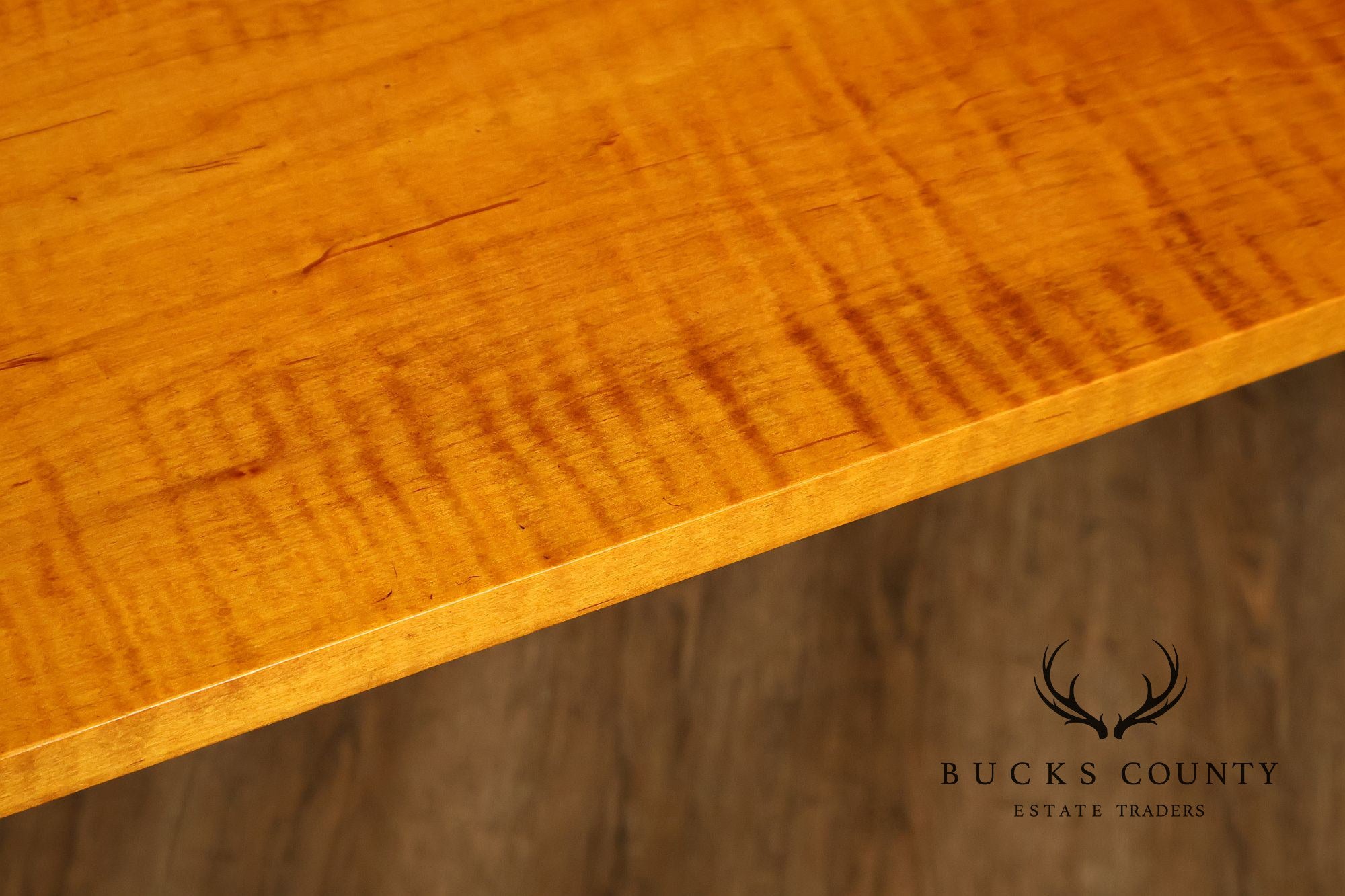Sheraton Style Benchmade Tiger Maple and Walnut Dining Table