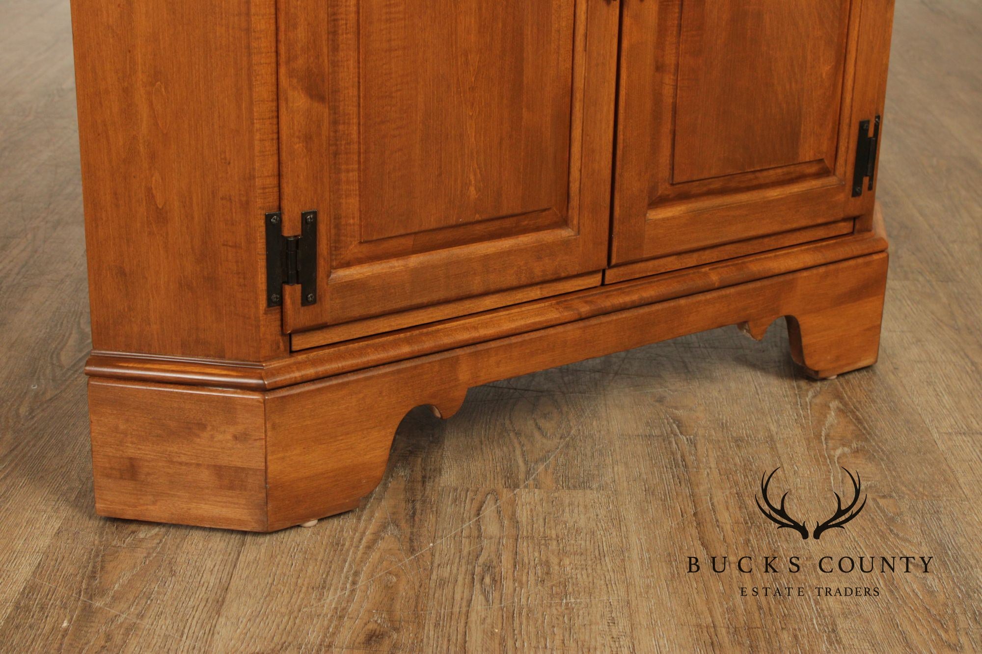 Ethan Allen Heirloom Maple Corner Cabinet