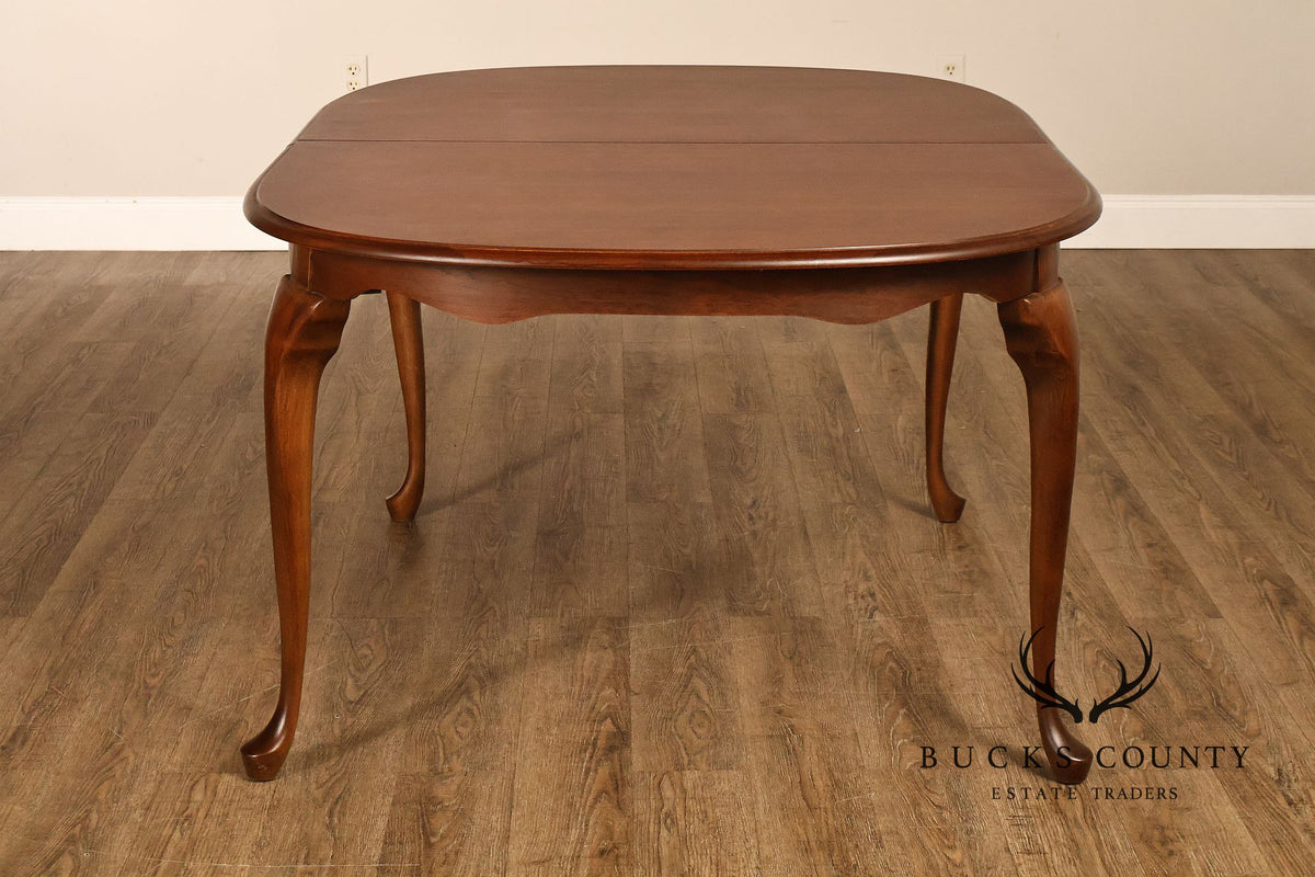 American Drew Queen Anne Style Expanding Dining Table With Eight Dining Chairs