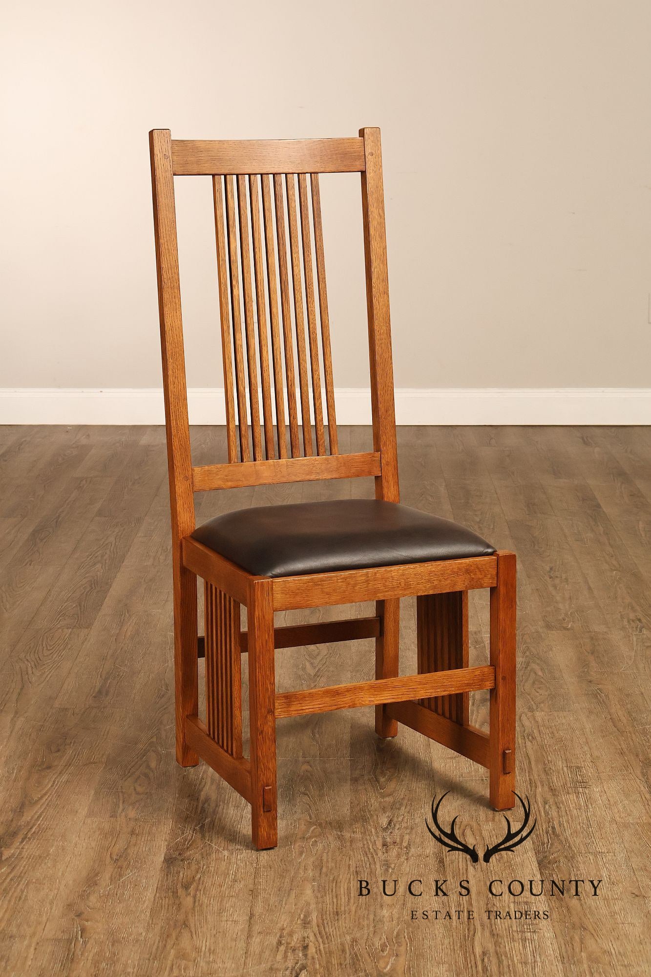 Stickley Mission Collection Set of Eight Oak Spindle Dining Chairs
