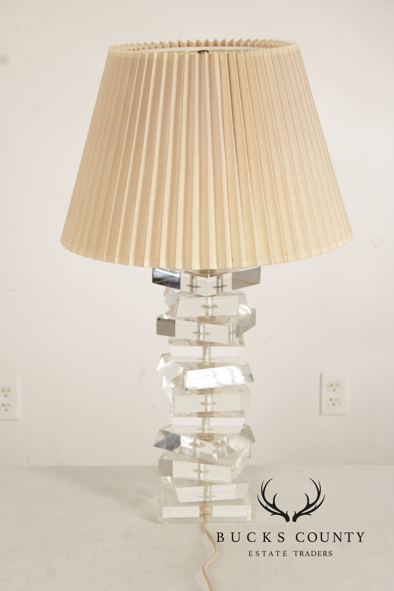 George Bullio 1970's Modern Stacked Lucite Table Lamp