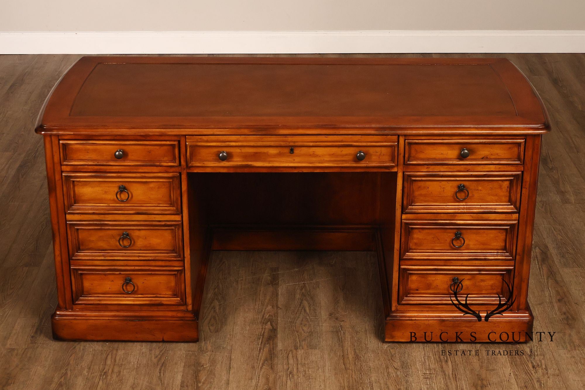 Sligh Traditional Style Leather Top Executive Desk