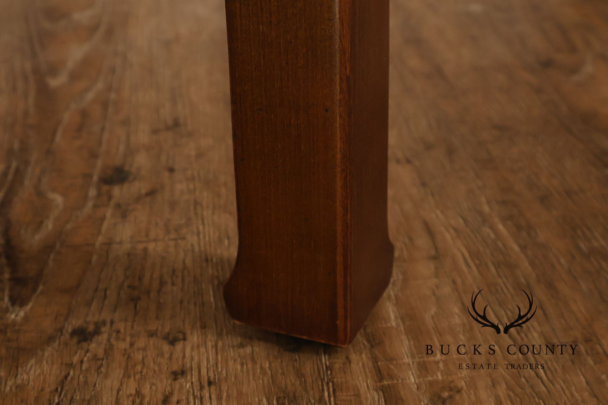Hekman Ming Style Mahogany End Table