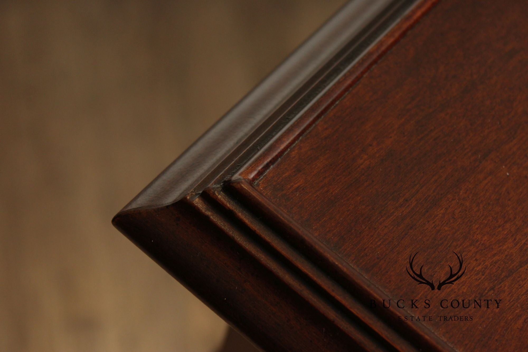 Drexel Heritage Queen Ann Style Vintage Cherry Sofa Table