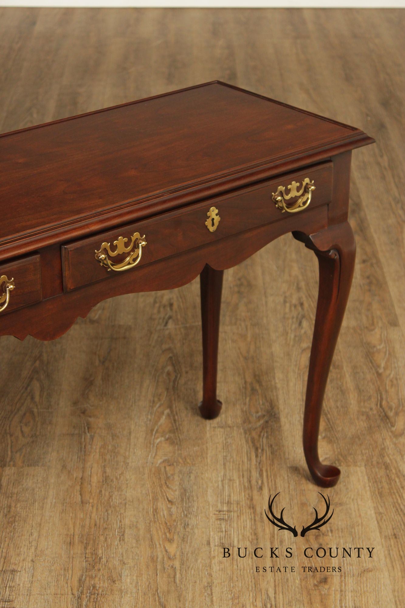 Drexel Heritage Queen Ann Style Vintage Cherry Sofa Table