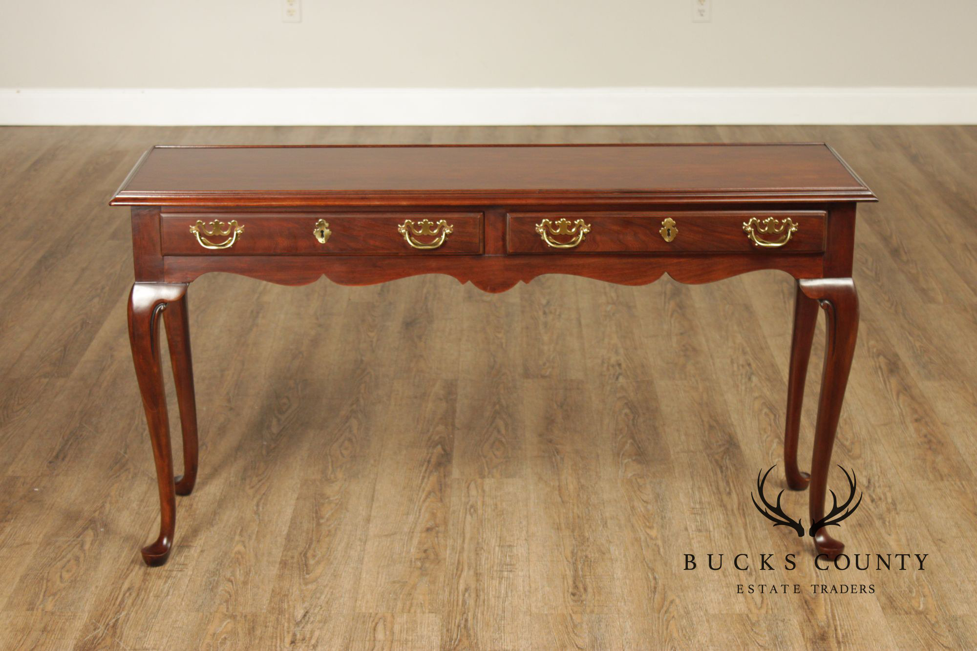 Drexel Heritage Queen Ann Style Vintage Cherry Sofa Table