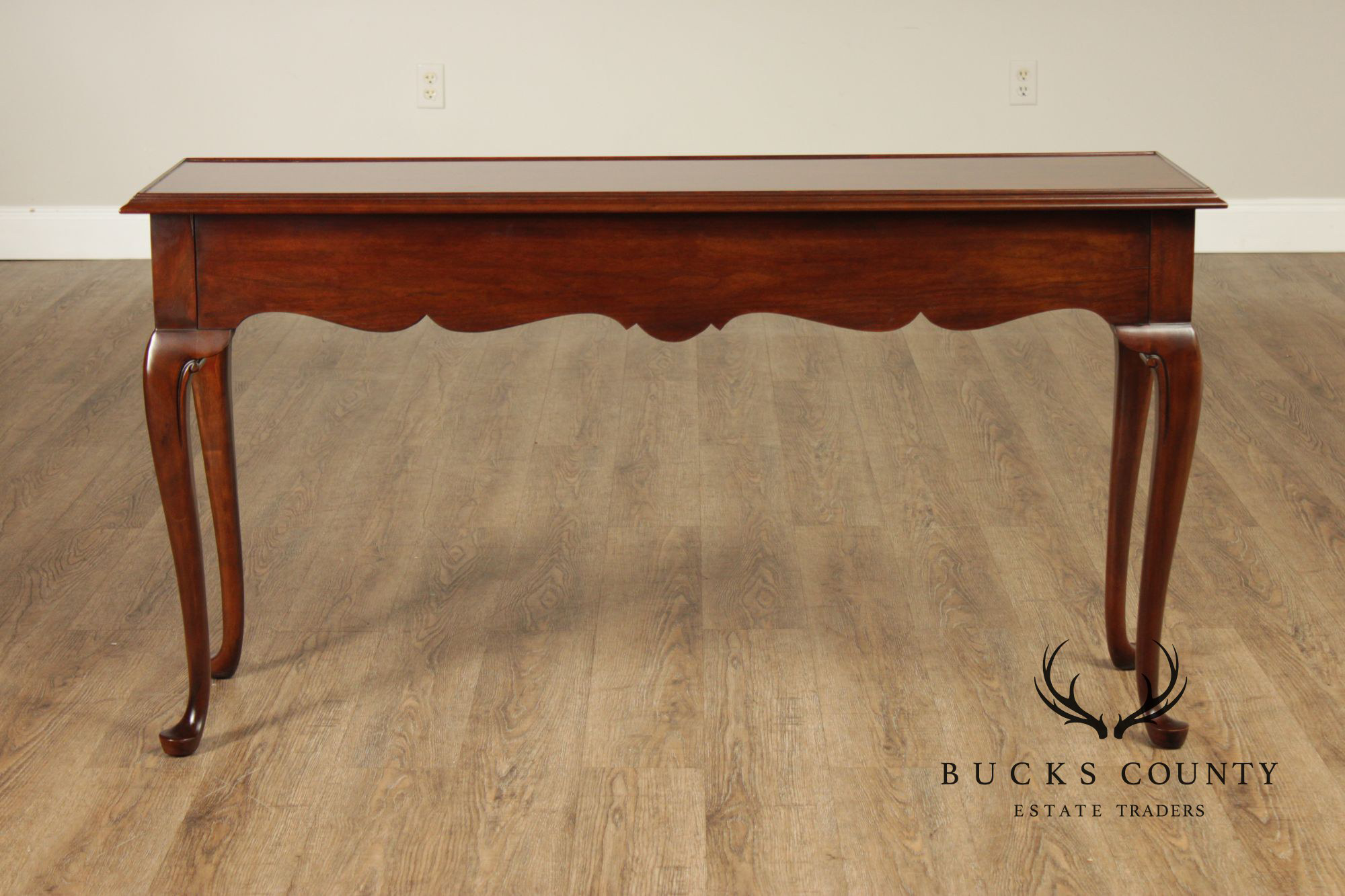 Drexel Heritage Queen Ann Style Vintage Cherry Sofa Table