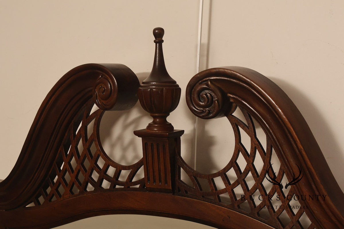 Drexel Heritage 'Heirloom' Georgian Style Mahogany Mirror