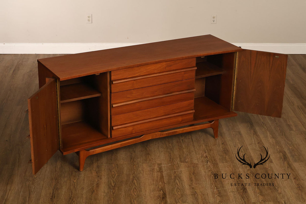 Young Manufacturing Mid Century Modern Walnut Sideboard