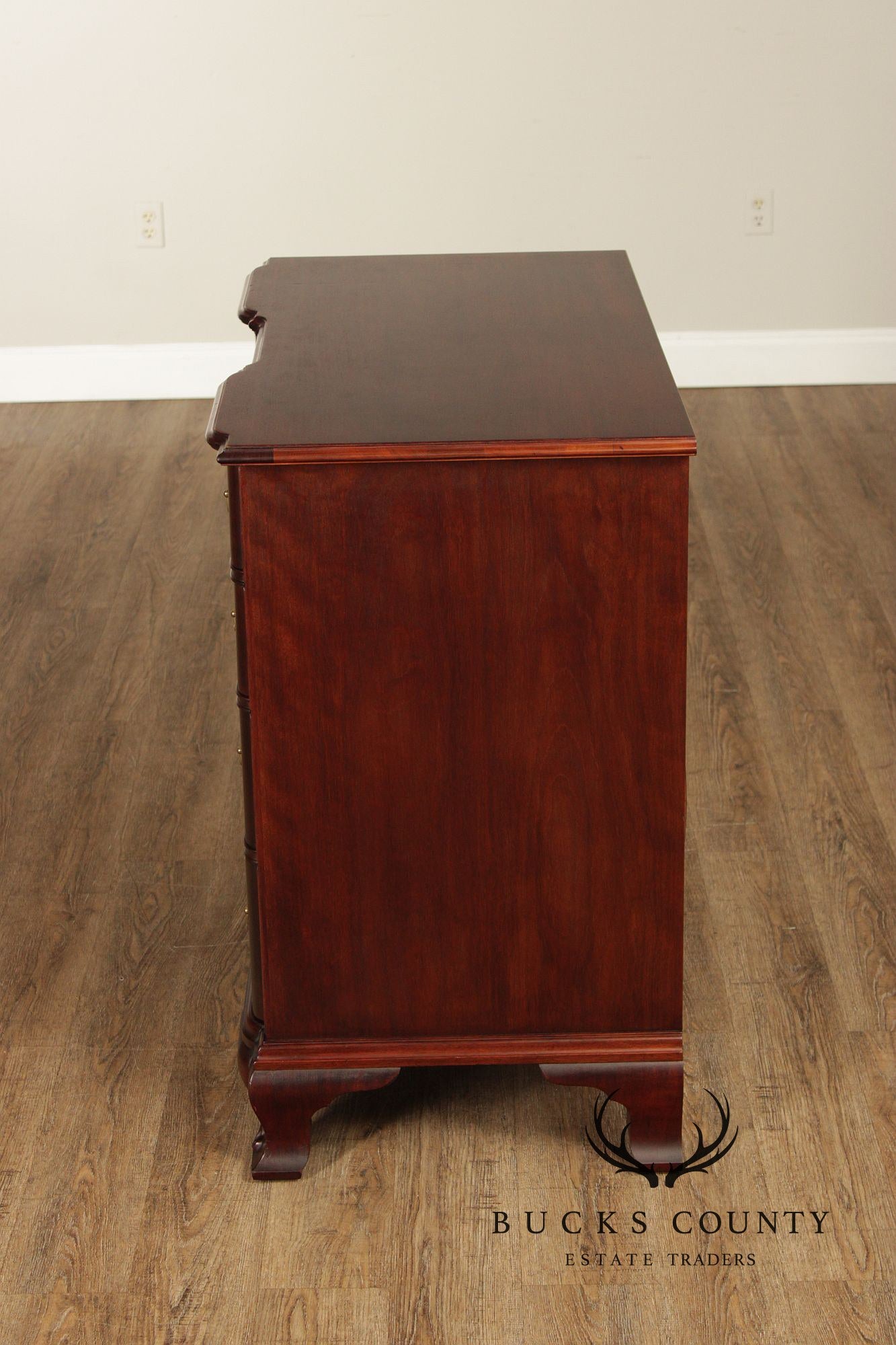 Kindel Chippendale Style Mahogany Blockfront Chest