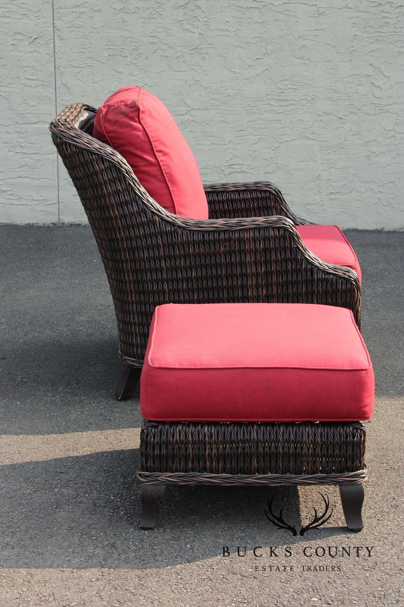 Patio Renaissance Pair of 'Monticello' Lounge Chairs and Ottomans