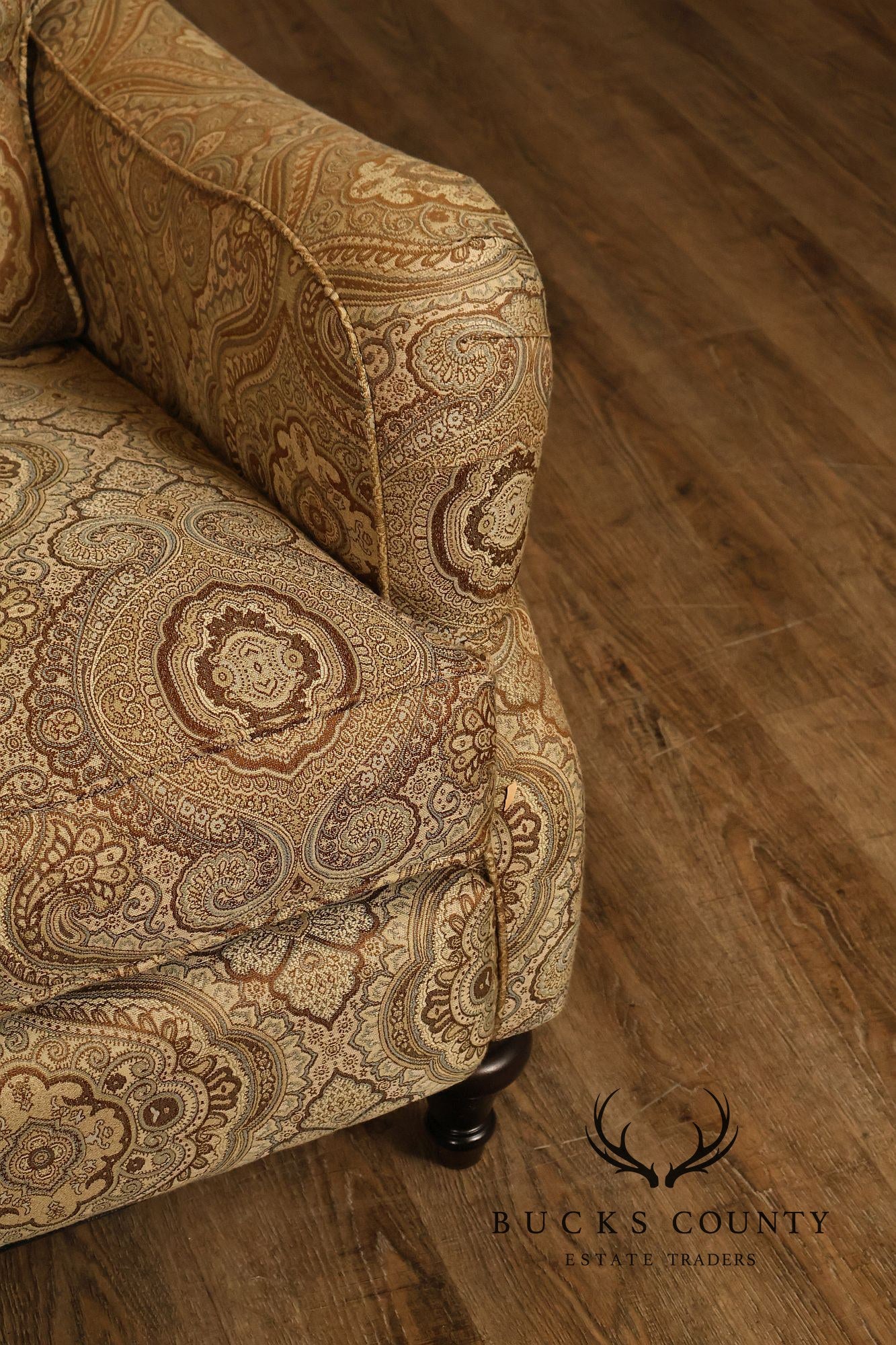 Bassett Traditional Style Upholstered Lounge Chair