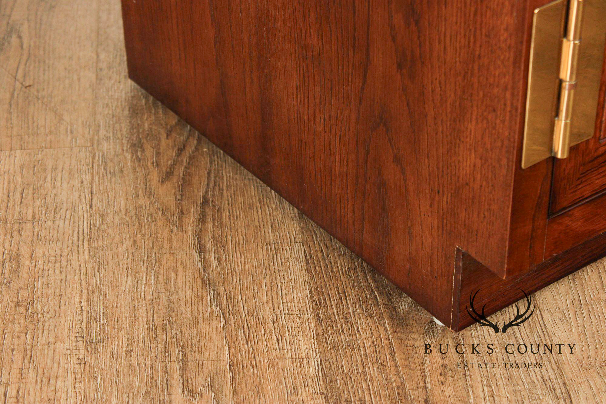 Henredon 'Scene One' Pair of Campaign Style Bedroom Armoire Cabinets