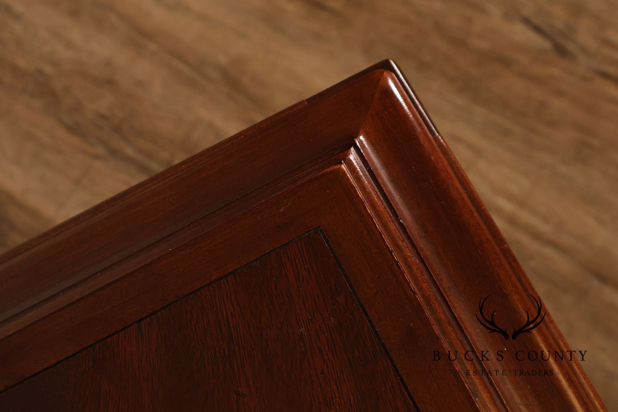 Hekman Ming Style Mahogany End Table