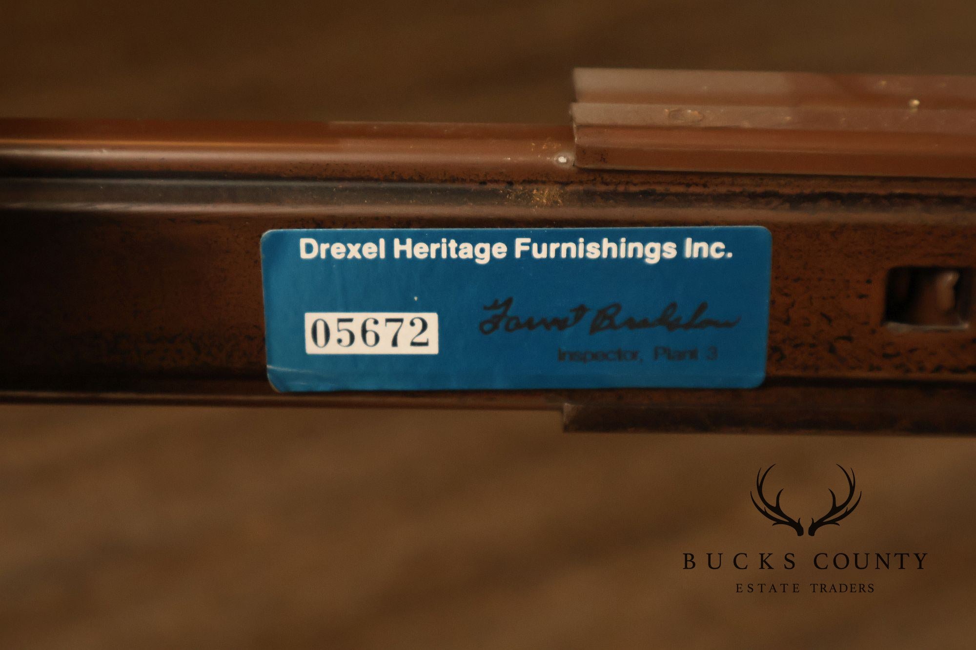 Drexel 'Woodbriar' Campaign Style Round Expandable Dining Table