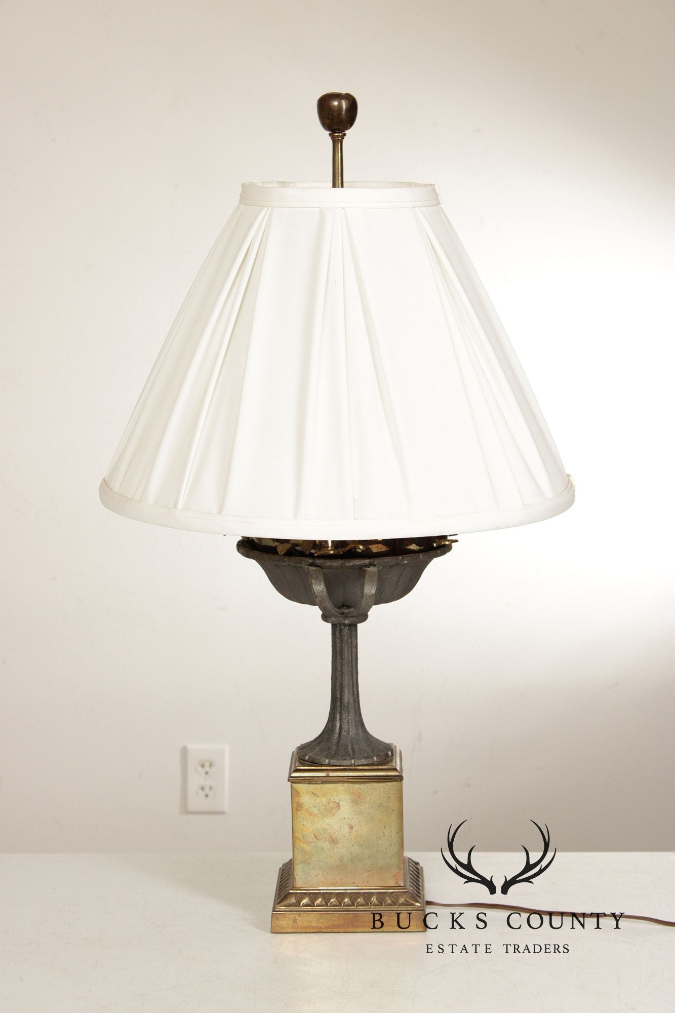 Chapman Vintage Fruit Basket Urn Form Table Lamp