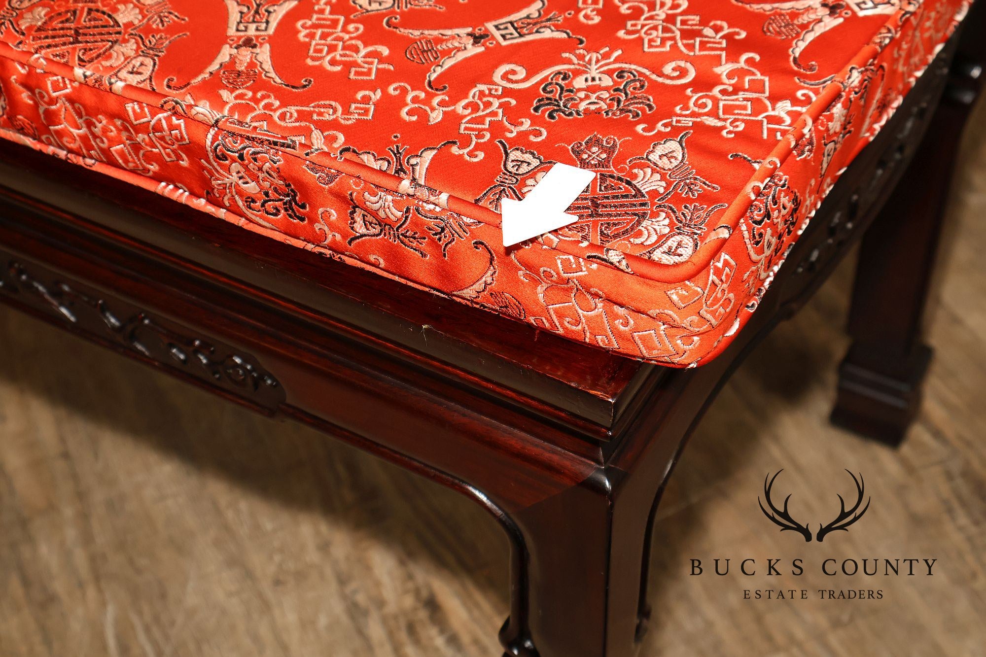 Chinese Style Set Of Eight Rosewood Dining Chairs With Carved Splats