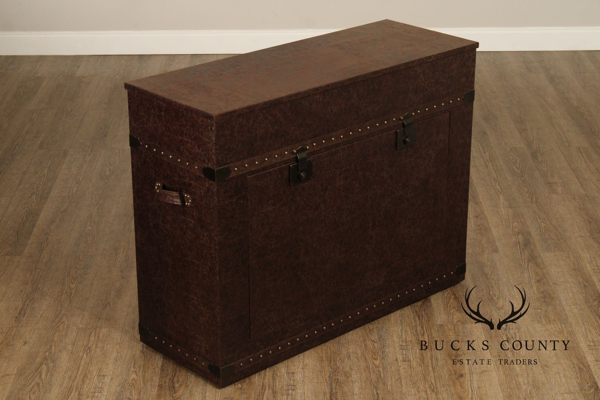 Touchstone 'Ellis' TV Lift Cabinet 'The Vintage Trunk Cabinet'