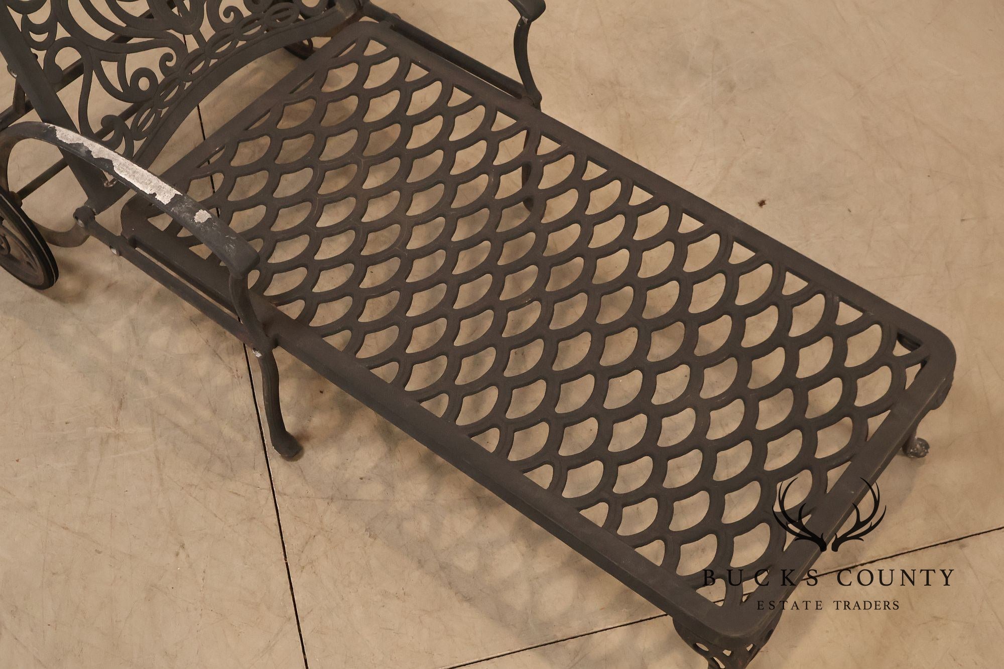 Hanamint Tuscany Pair Of Cast Aluminum Outdoor Chaise Lounge Chairs