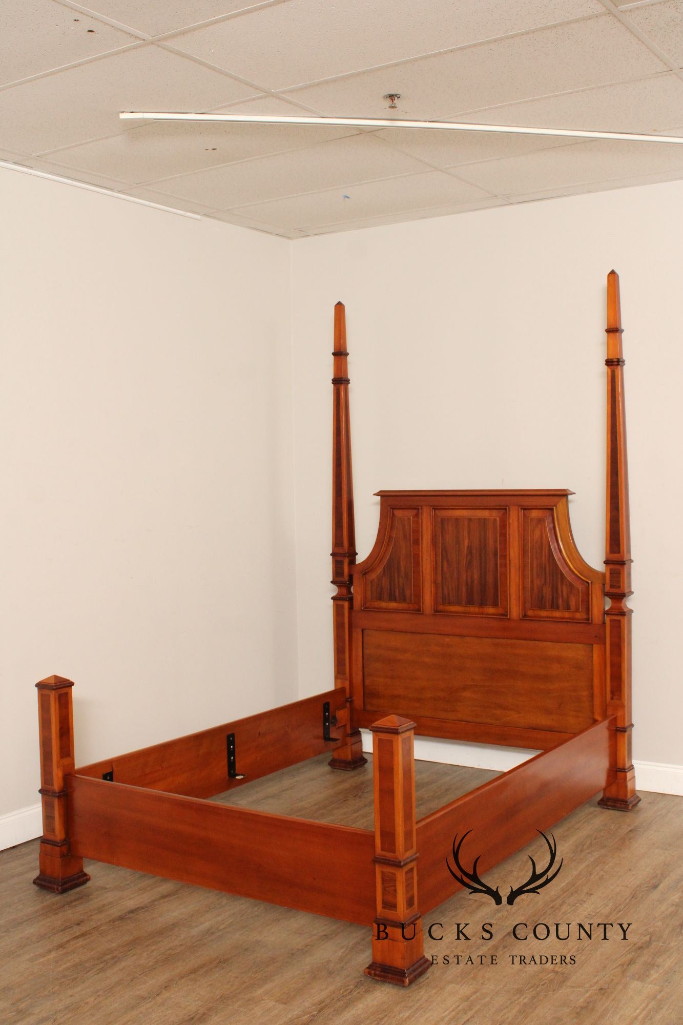 Alfonso Marina 18th Century Style Cama Umbria Full-Size Poster Bed