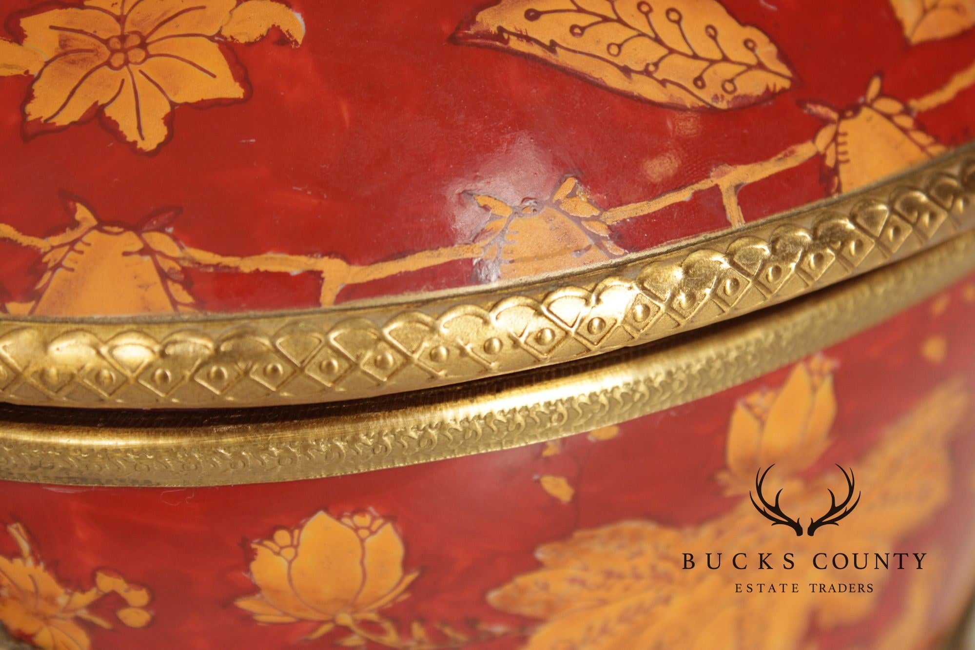 Chinese Export Style Enameled Porcelain Covered Tureen