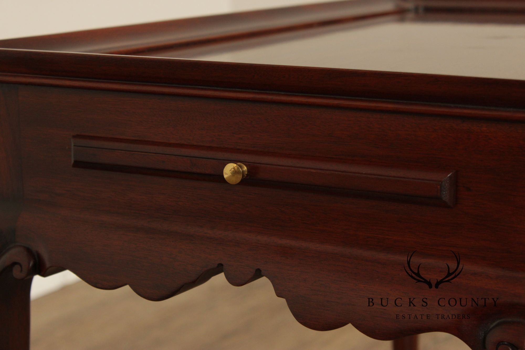 Henkel Harris Queen Anne Style Mahogany Tea Table