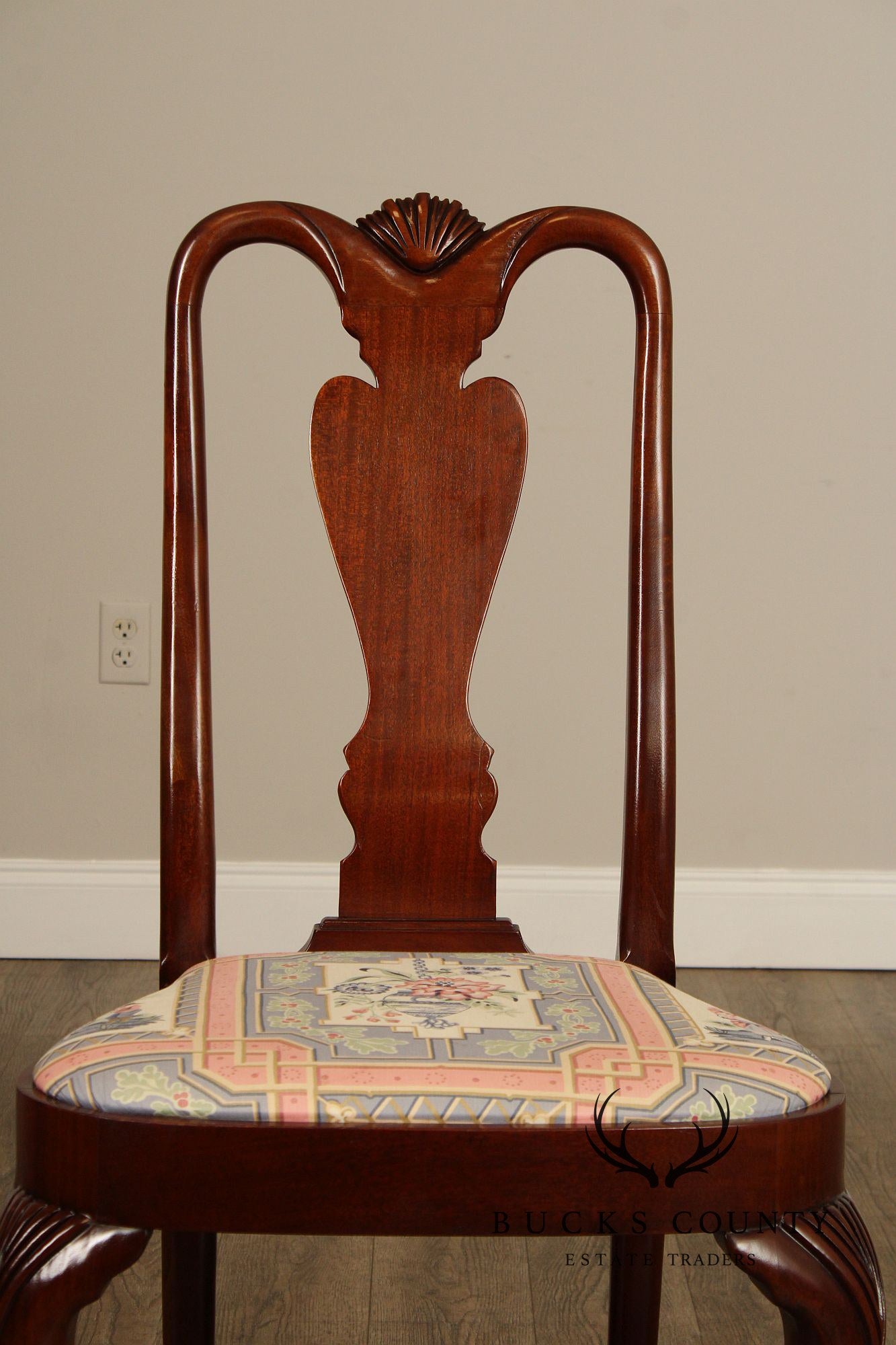 QUEEN ANNE STYLE SET OF FOUR CUSTOM MAHOGANY DINING CHAIRS