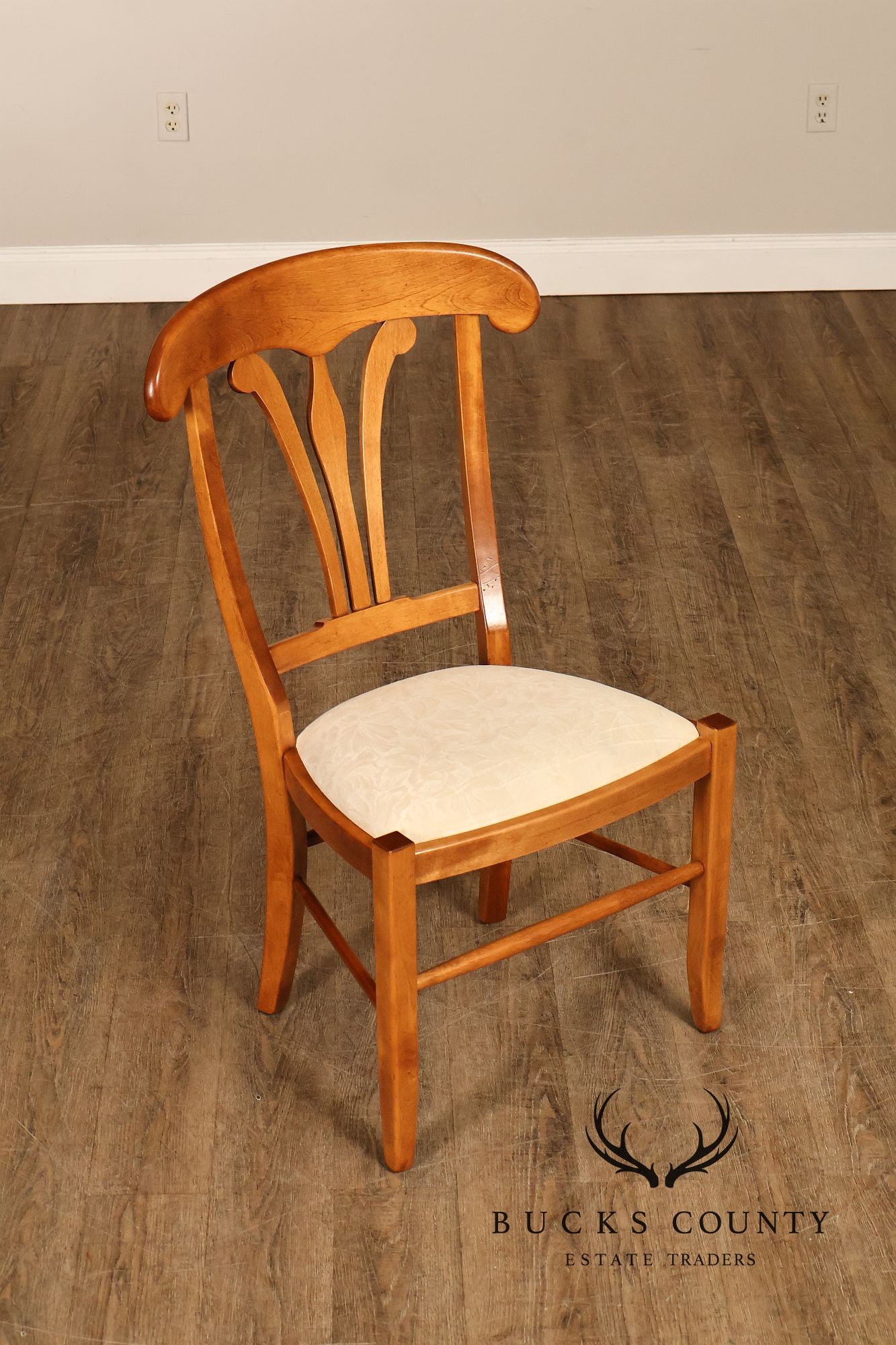 Nichols & Stone Set of 6 French Country Style Maple Dining Chairs