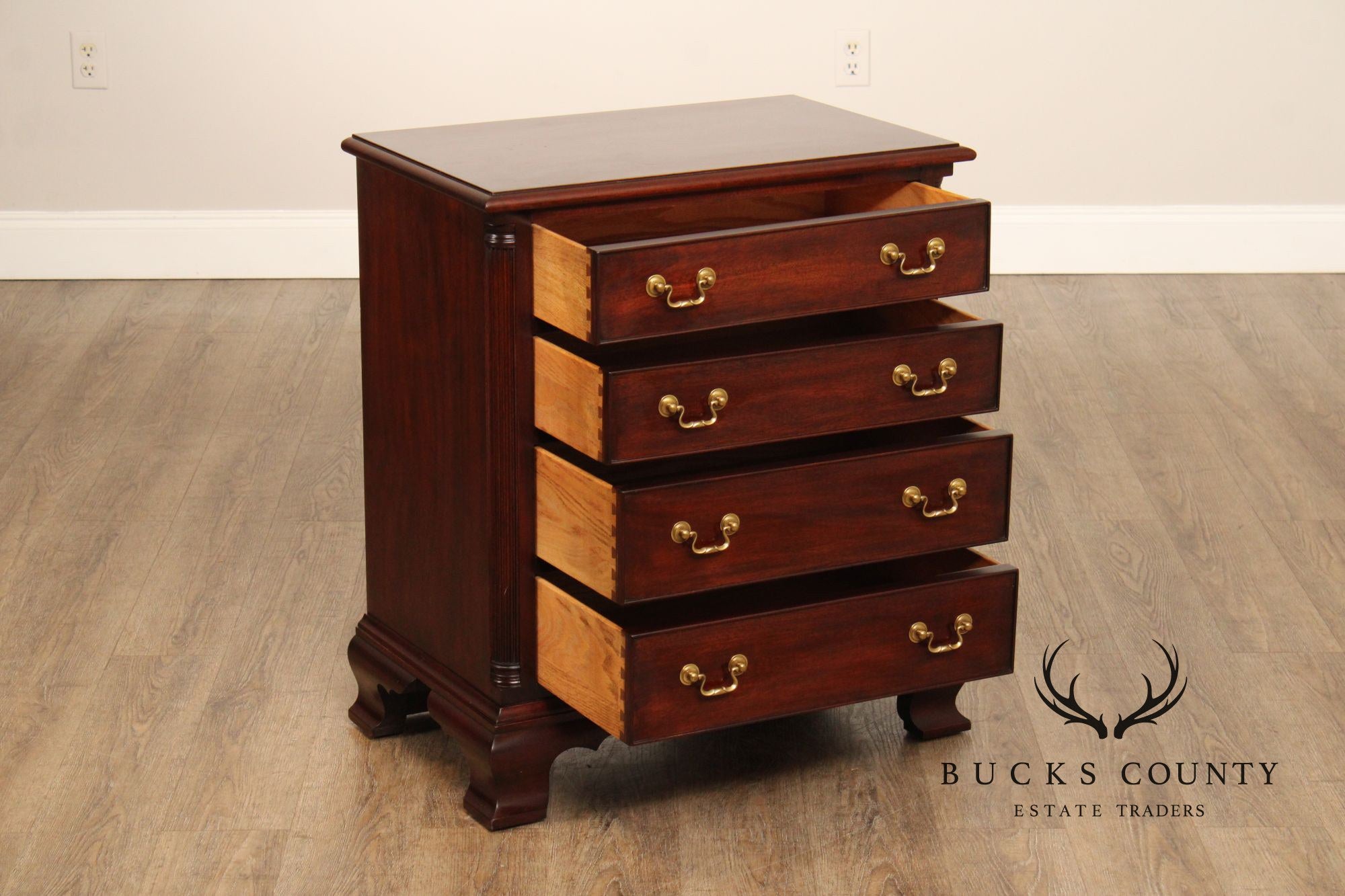 Henkel Harris Georgian Style Mahogany Nightstand