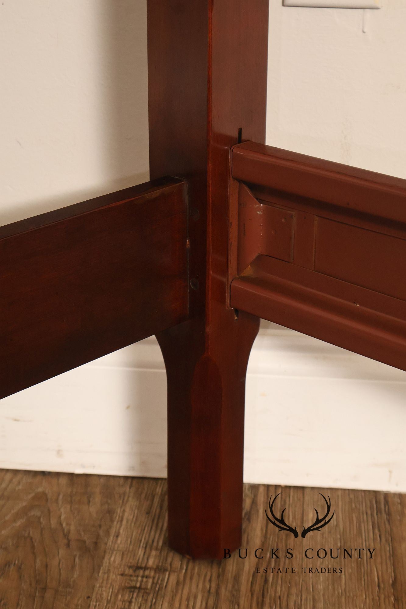 Statton Cherry Queen Size Poster Bed