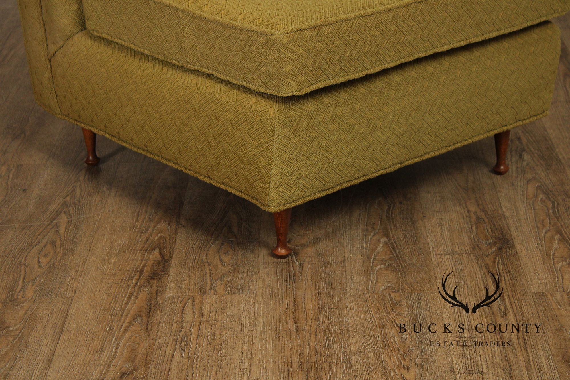 Mid Century Modern Pair of Lounge Chairs