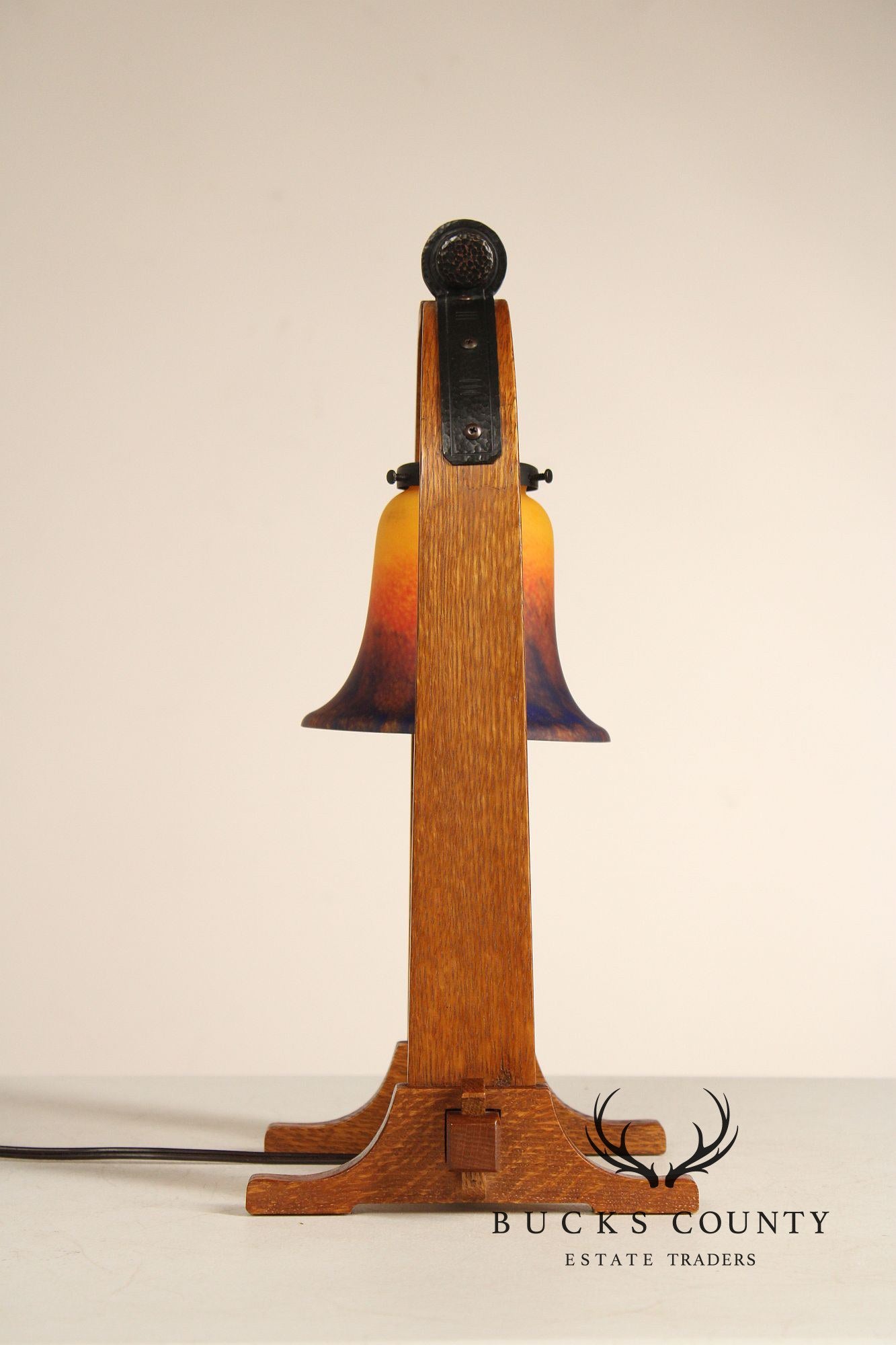 Stickley Mission Collection Oak Table Lamp With Art Glass Shade