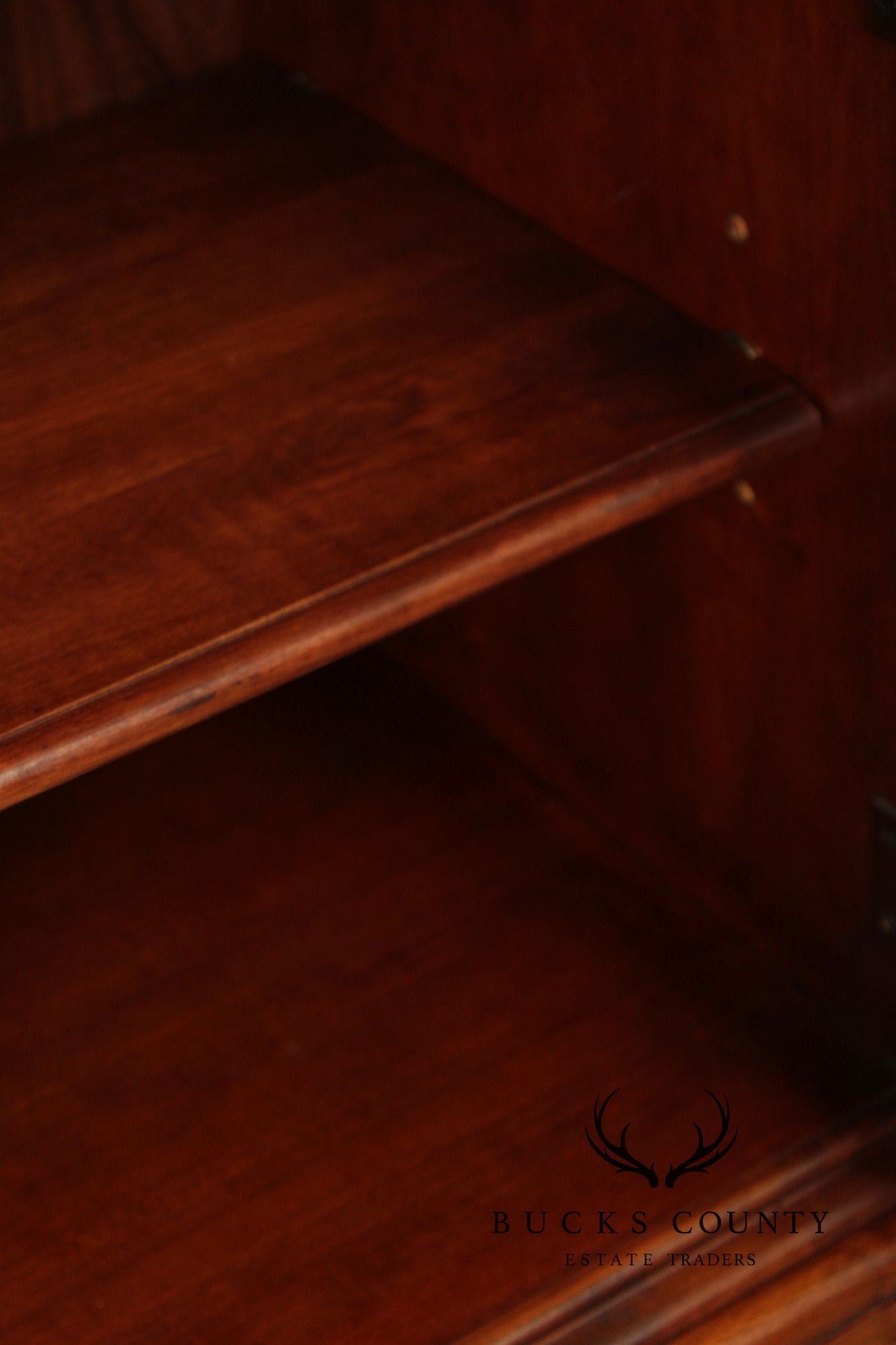 Lexington Furniture 'Chez Michelle' Bedside Cabinet Nightstand