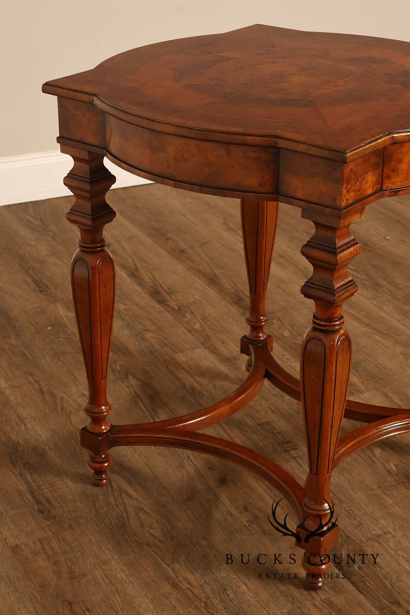 Koypthe Continental Style Walnut And Burl Walnut Inlaid Accent Table