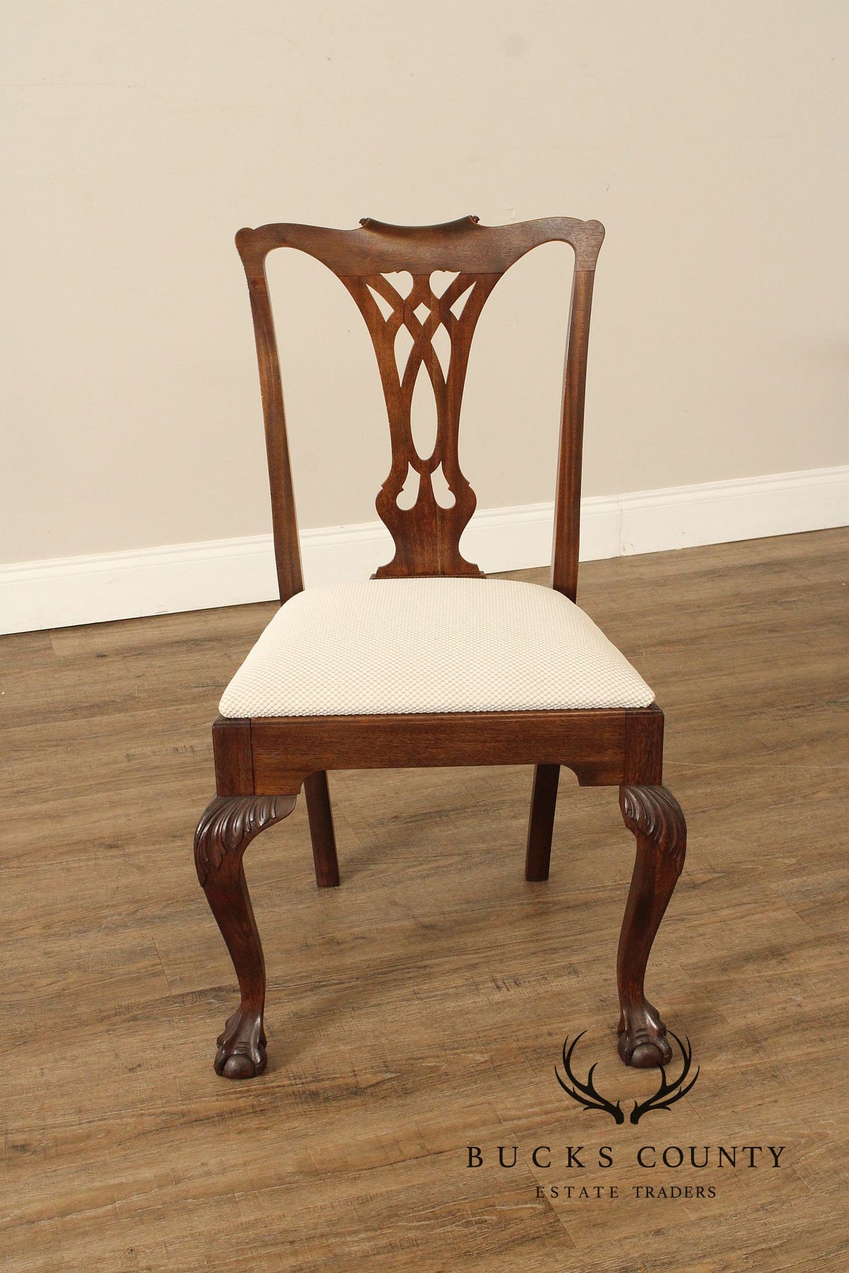 Chippendale Style Set of Eight M ahogany Dining Chairs