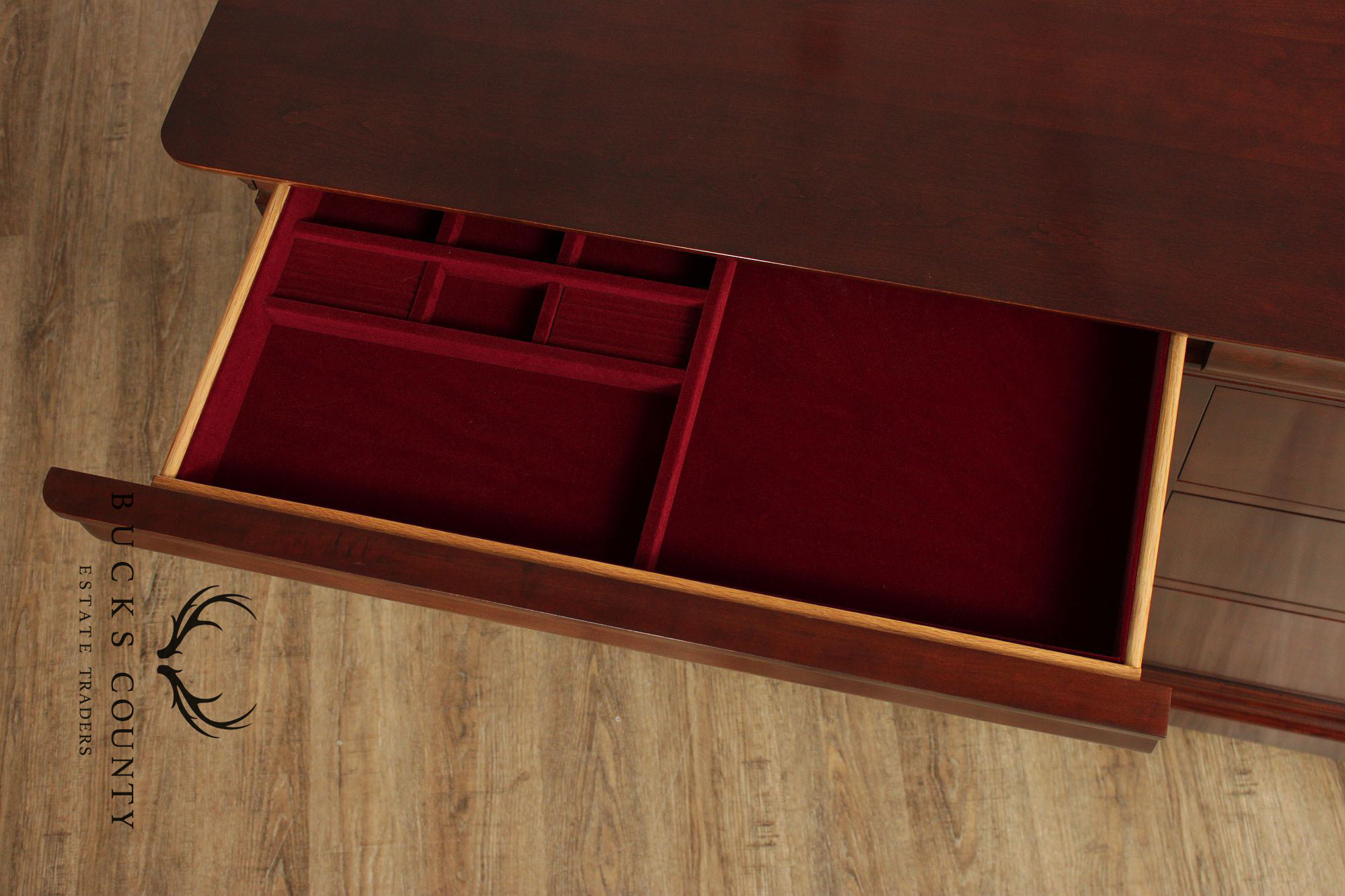 Stickley Marseilles Louis Philippe Cherry 8-Drawer Dresser