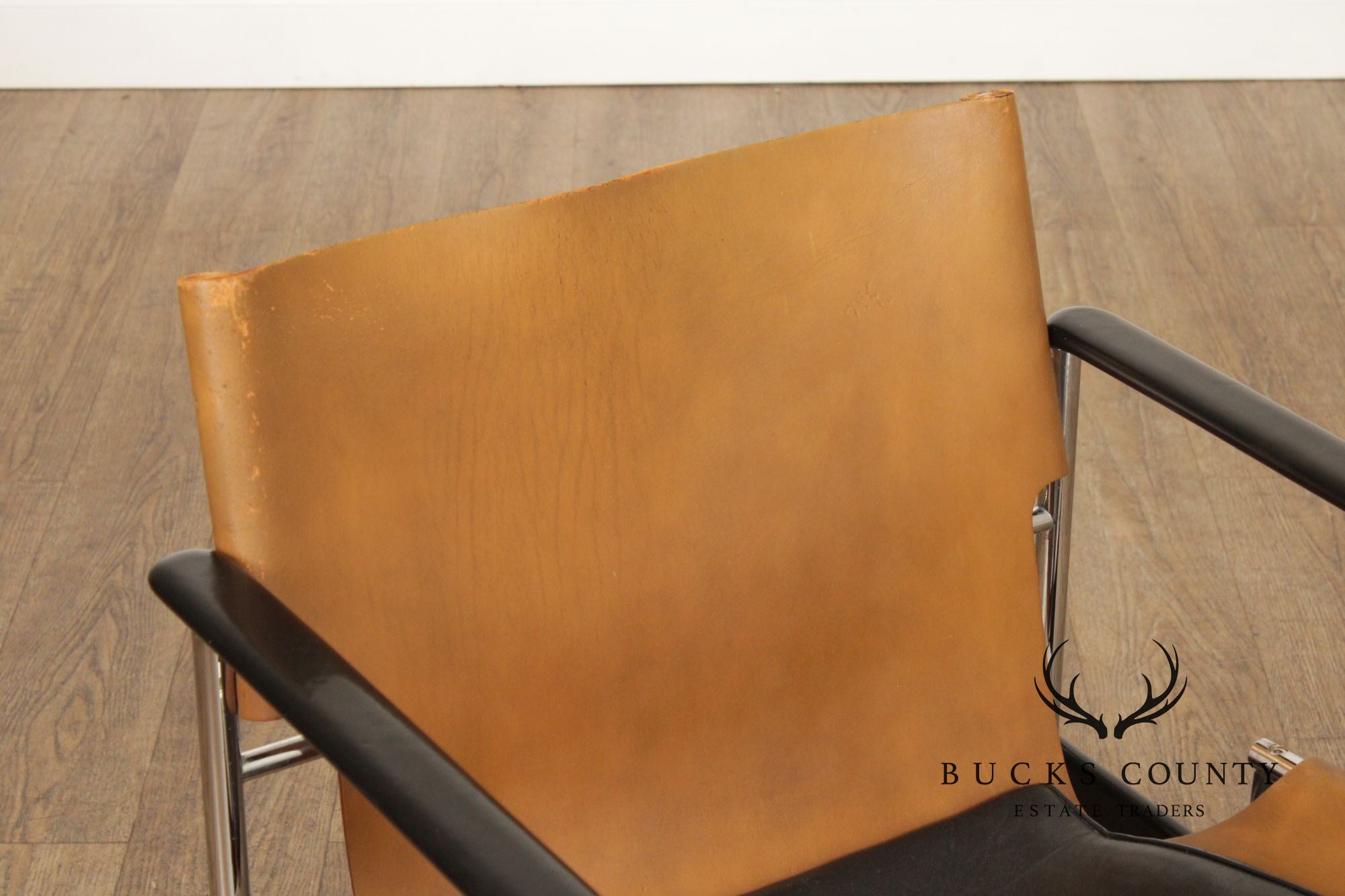 Knoll Mid Century Modern Pair of Leather and Chrome '657' Armchairs