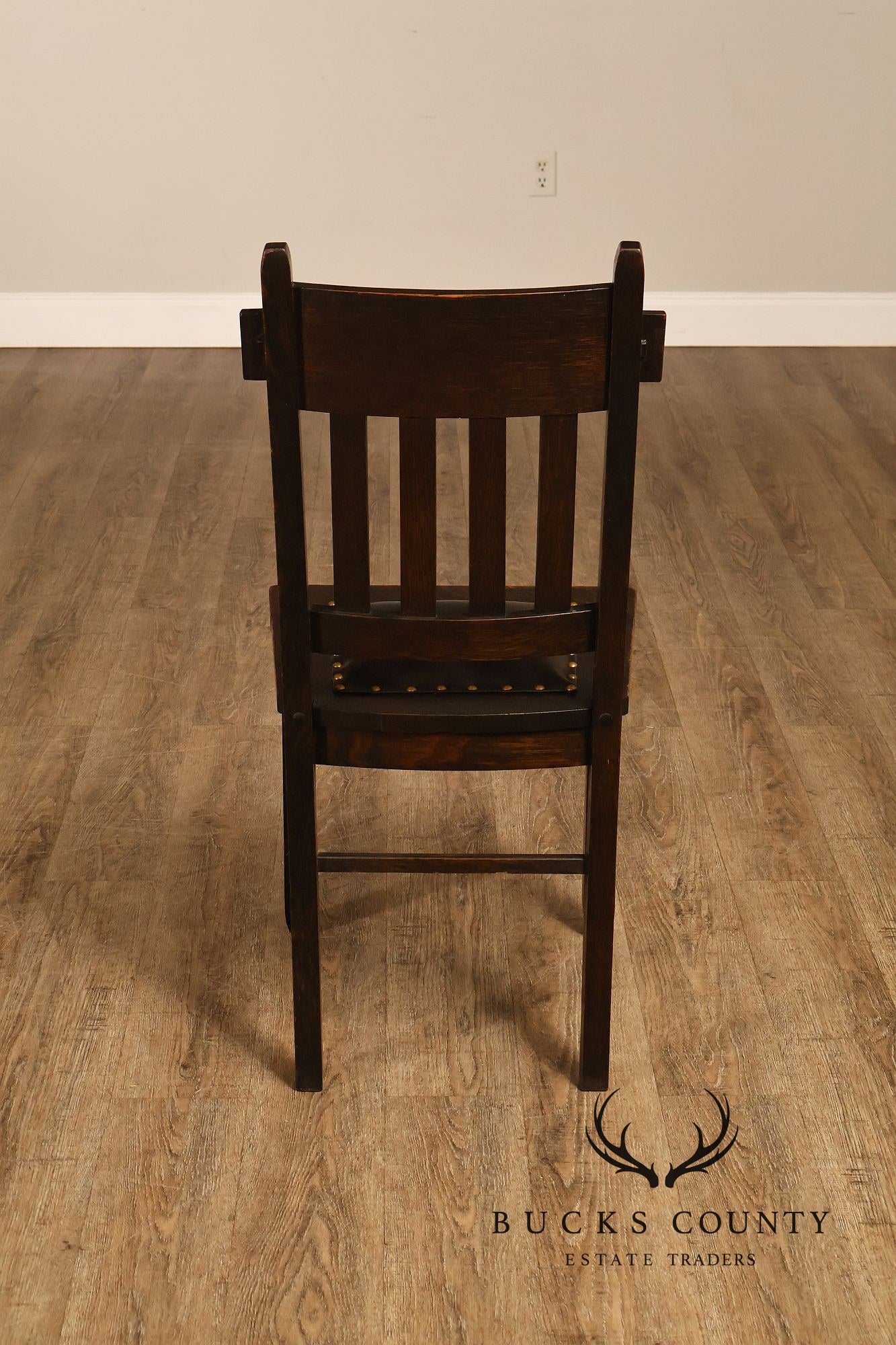 Mission Style Antique Oak Rabbit Ear Side Chair With Leather Seat