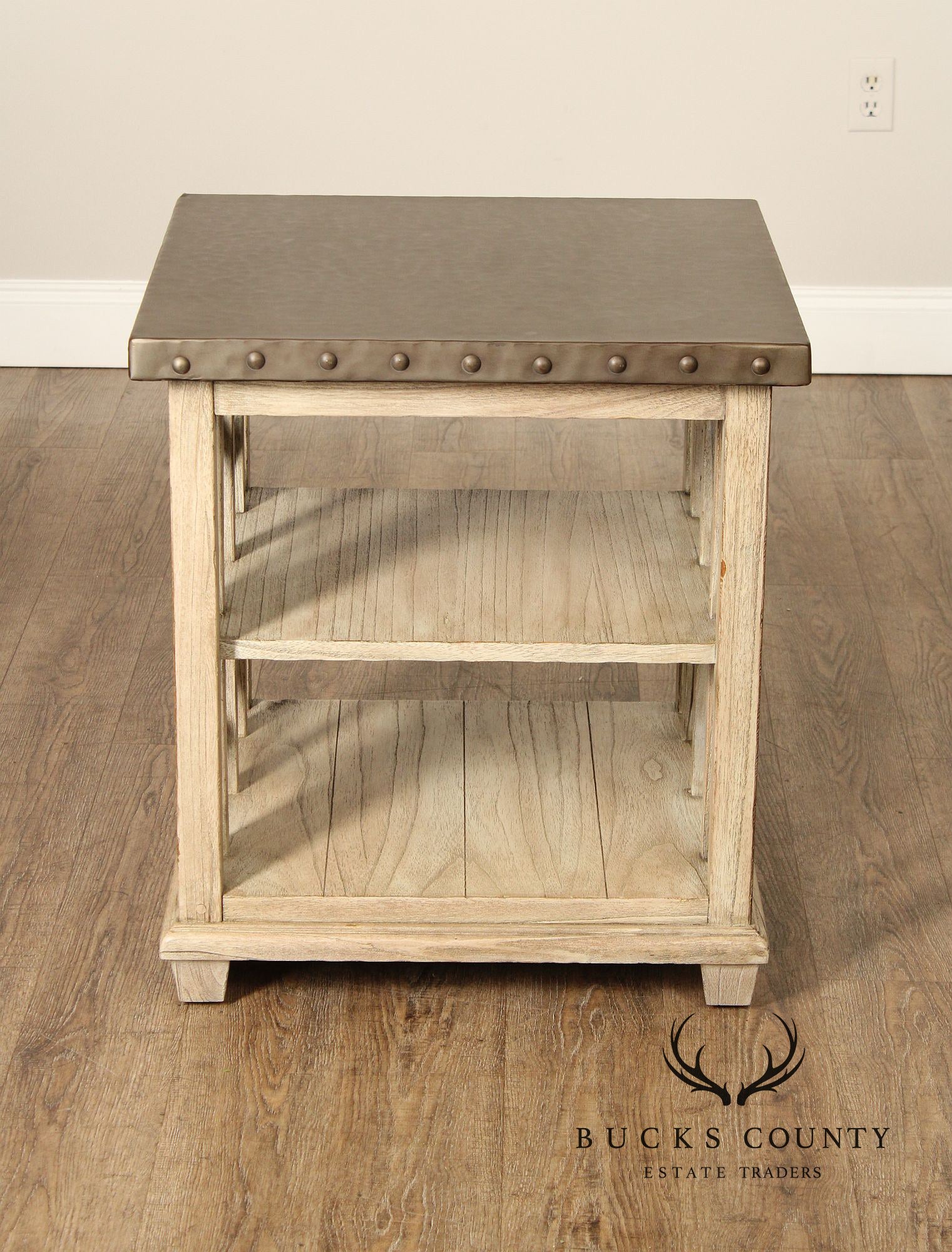 Lexington Furniture Twilight Bay Collection 'Wyatt' Lamp Table