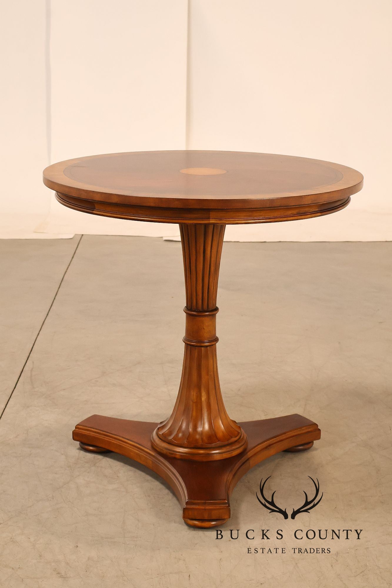 Ethan Allen Townhouse Collection Round Pedestal Side Table